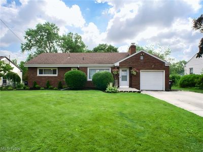 Property at 135 S Beverly Ave, Youngstown, OH