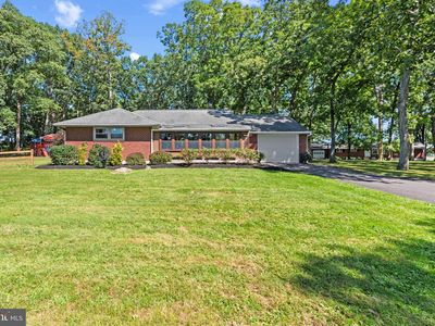 37 Little Rd