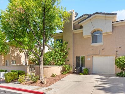 903 Twinkling Sky Ave