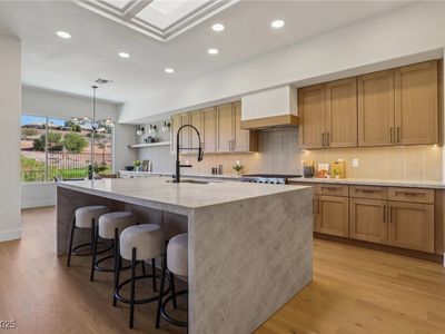 2386 Hardin Ridge Dr