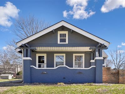 340 NE Cherry Ave