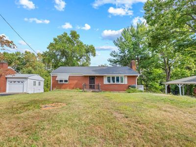 121 Greenwood Rd