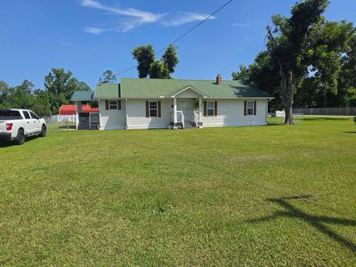 Property at 375 Jones St, Ray City, GA