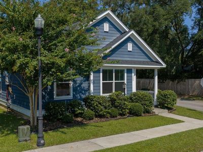 133 Angelica Ave