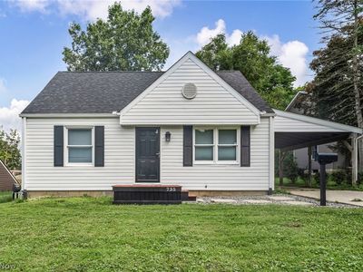 735 Cuyahoga St