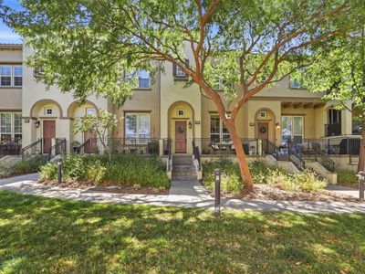 2218 Santoro Ln