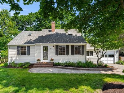 11 Bruce Ln