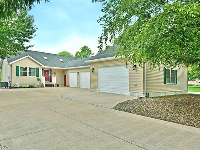 1835 Morning Star Dr