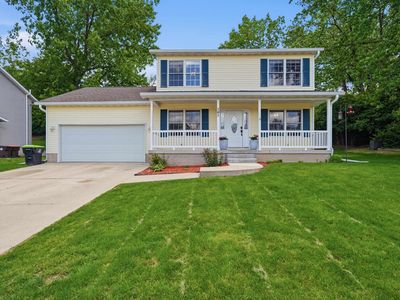 Property at 101 Tulip Dr, Mackinaw, IL