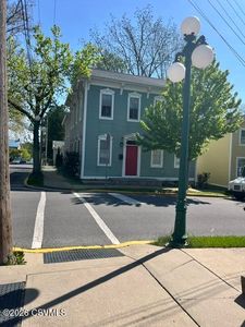 202 S 2nd St