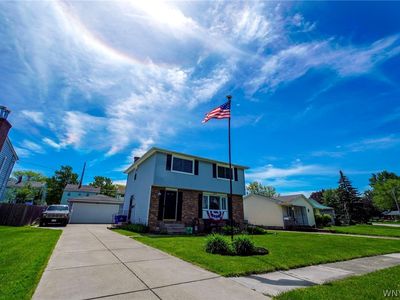 5079 Chapman Pkwy