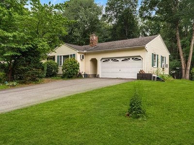22 Carillon Cir
