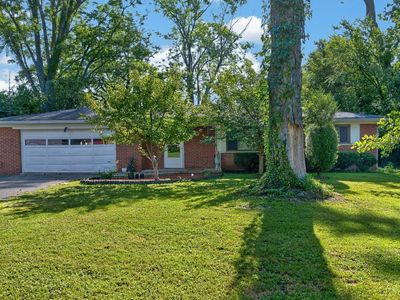 5534 Betty Ln