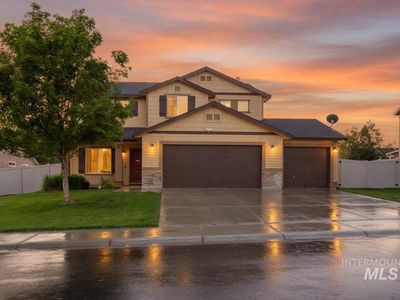 14253 Moreno Dr