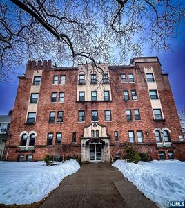 303 Hamilton Pl #Bas1