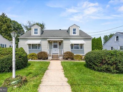 517 W Walnut St