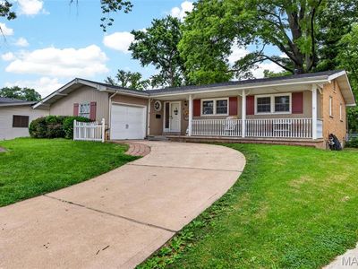8 Lila Ln