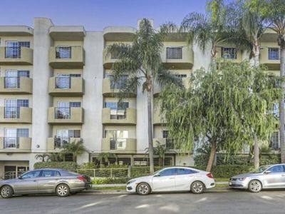 1817 Selby Ave APT 102
