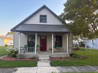 209 E Jackson St