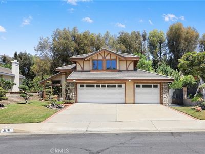 21111 Valleyview Dr
