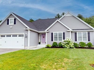 16 Wedge Dr