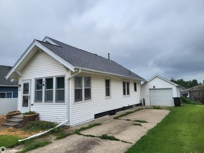 812 May St