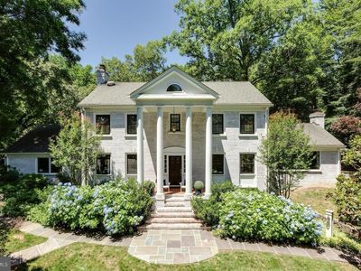 710 Live Oak Dr