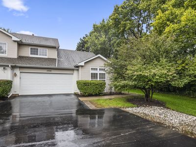 Property at 1729 Waterford Rd, North Aurora, IL