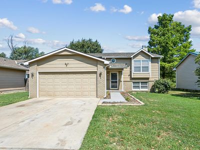 10702 E Bluestem St