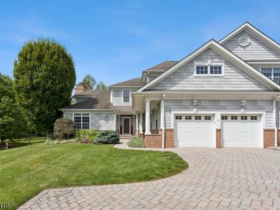 6 Melrose Ln