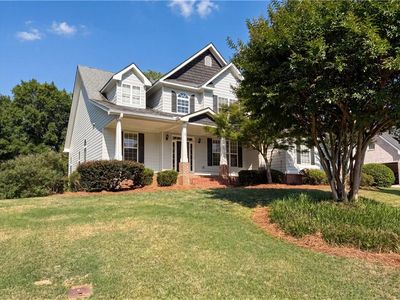 8111 Crestview Dr SE