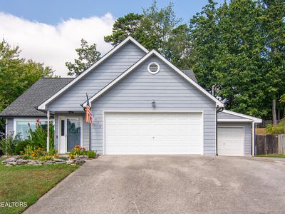 3238 Kingsmore Dr