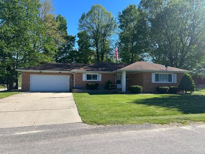 101 Grayling Ave
