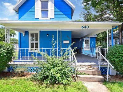 640 W 8th St