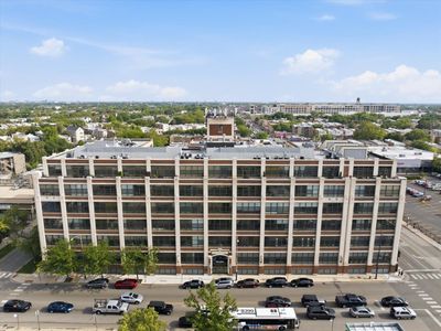 3963 W Belmont Ave Unit 211