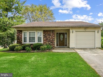 Property at 102 Deep Hollow Cir, Columbus, NJ