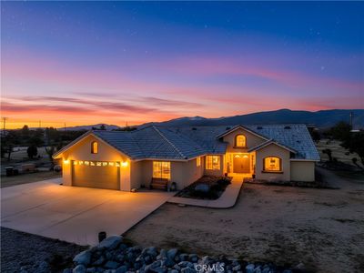 1825 Smoketree Rd