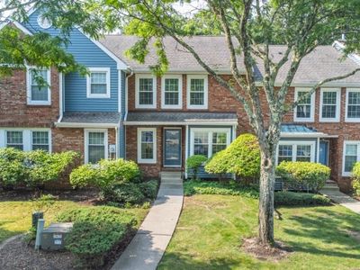 Property at 54 Woodledge Ct, Rockaway, NJ