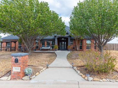 2010 Westminster Dr