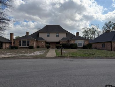 5704 Foxcroft Rd