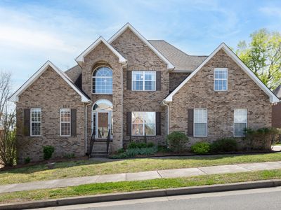 852 Fonnic Dr