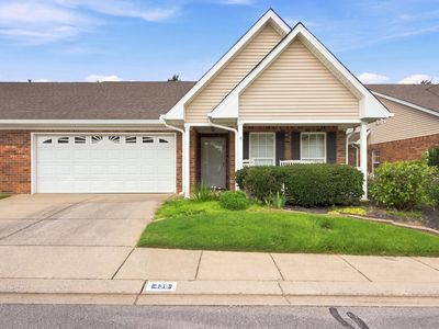 439 Village Green Cir