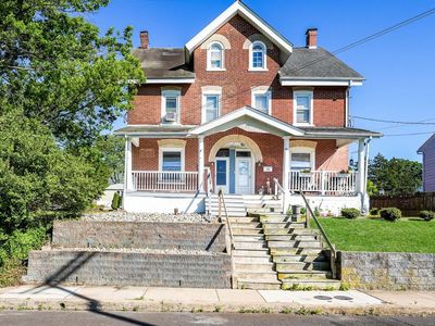 68 E Fairview Ave