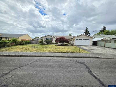 3651 Meadow Park Loop NE