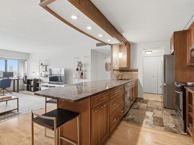 1920 S 1st St APT 802