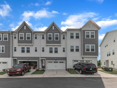 816 Lilyquist Way