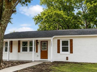 2646 Dellwood Ave