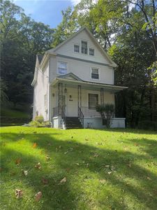 864 Forest Ave