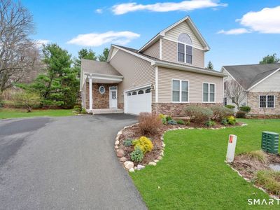 Property at 18 Adenas Walk #18, Glastonbury, CT