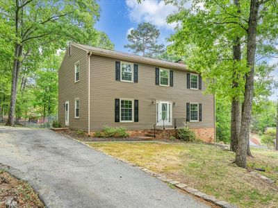 2730 Coachman Cir